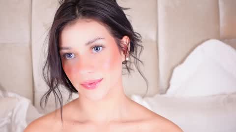 Snapshot of kirakayleigh chatting on December 5, 2024, 4:55 pm kira online show from December 5, 2024, 4:55 pm