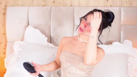 Snapshot of kirakayleigh chatting on December 15, 2024, 1:57 am kira online show from December 15, 2024, 1:57 am