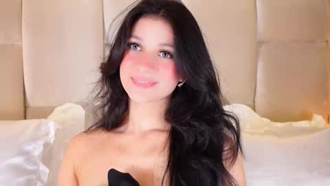 Snapshot of kirakayleigh chatting on November 12, 2025, 12:33 am kira online show from November 12, 2025, 12:33 am