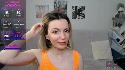 kiramartins cat online show from December 19, 2024, 5:08 pm