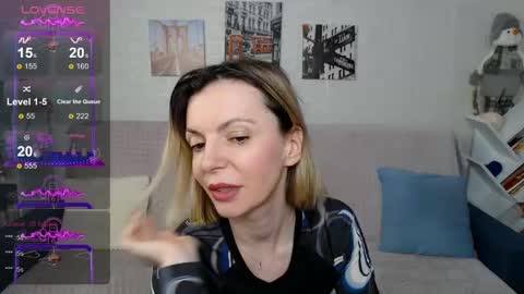 kiramartins cat online show from December 23, 2024, 4:22 am