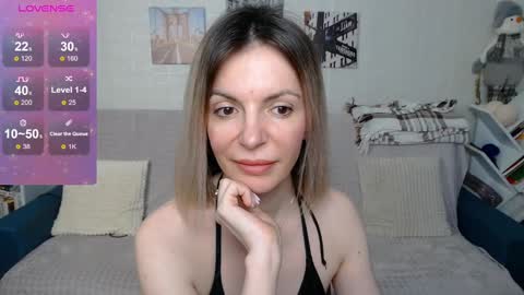 kiramartins cat online show from January 30, 2025, 3:22 am