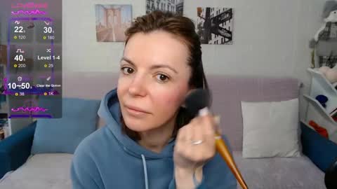 kiramartins cat online show from February 24, 2025, 4:16 am