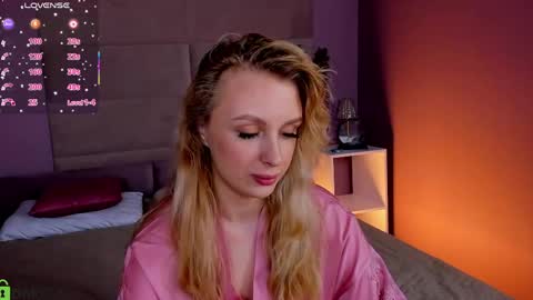 Kira online show from March 1, 2026, 1:18 am