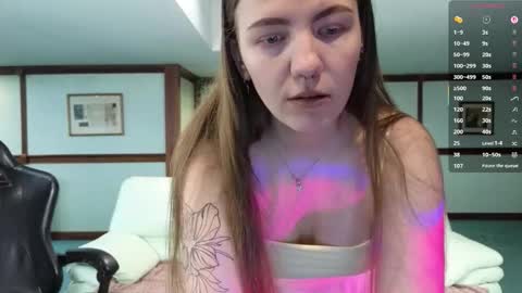 Snapshot of kirarustle chatting on February 16, 2026, 2:51 am Kira online show from February 16, 2026, 2:51 am