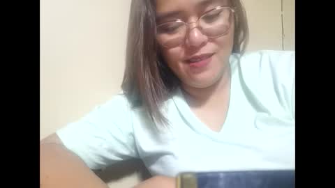 Snapshot of kiray20 chatting on December 12, 2024, 11:07 am kiray20 online show from December 12, 2024, 11:07 am