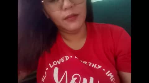 Snapshot of kiray20 chatting on December 15, 2024, 2:52 am kiray20 online show from December 15, 2024, 2:52 am