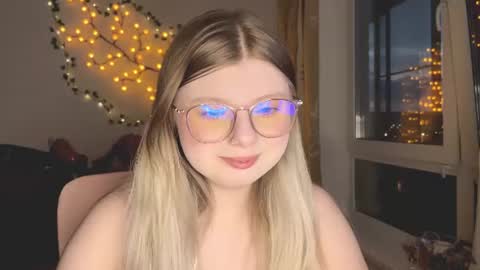 Snapshot of kirayume chatting on July 14, 2026, 10:37 pm KiraYume online show from July 14, 2026, 10:37 pm