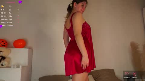 Kira online show from November 11, 2025, 7:08 am