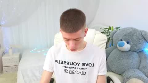 Snapshot of kireev_ chatting on March 11, 2025, 10:07 am online show from March 11, 2025, 10:07 am