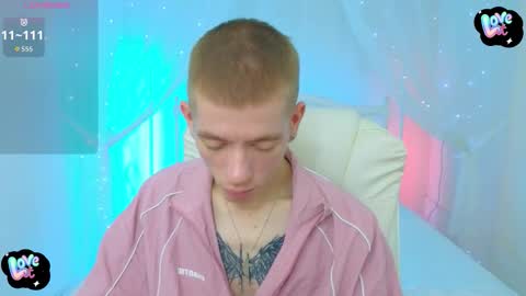 Snapshot of kireev_ chatting on October 25, 2025, 6:02 pm online show from October 25, 2025, 6:02 pm