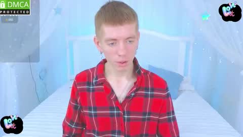 Snapshot of kireev_ chatting on March 2, 2026, 6:15 pm online show from March 2, 2026, 6:15 pm