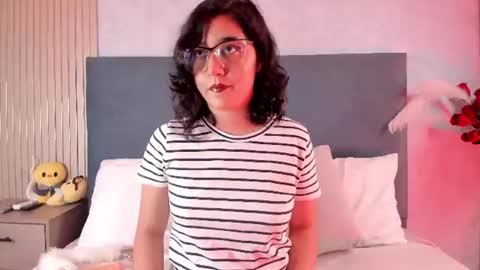 Samantha  Velvet online show from July 7, 2026, 3:09 am