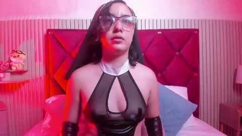 Samantha  Velvet online show from July 16, 2026, 2:39 am