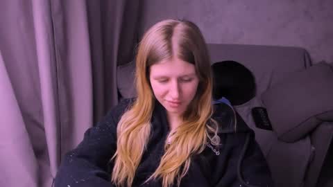 Kira online show from January 18, 2025, 11:00 pm