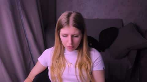 Kira online show from January 21, 2025, 8:00 pm