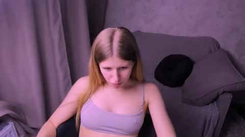 Kira online show from February 25, 2025, 7:03 pm