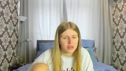 Kira online show from September 16, 2025, 9:54 am