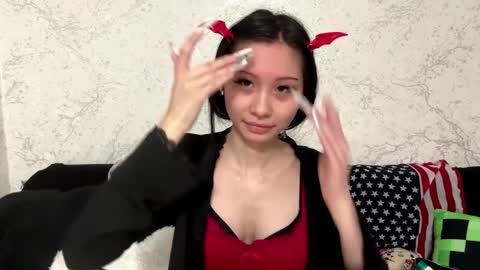 Hina online show from April 9, 2026, 1:05 pm