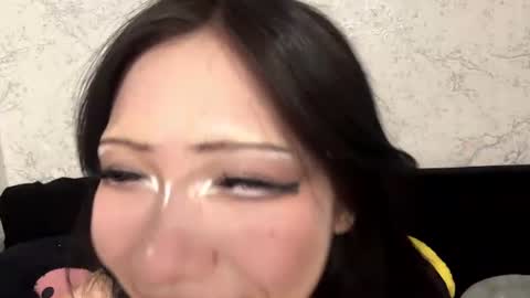Hina online show from June 25, 2026, 3:27 pm