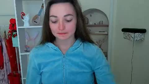 Snapshot of kiss_shy chatting on May 31, 2026, 2:46 pm Valeria online show from May 31, 2026, 2:46 pm