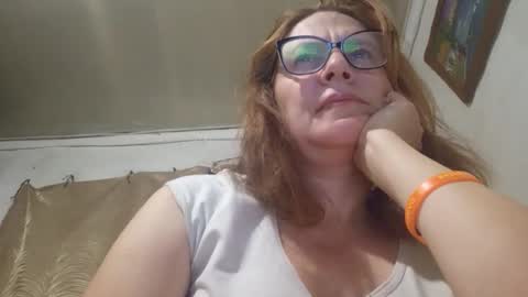 Snapshot of kissandvibe chatting on November 5, 2025, 7:25 pm kissandvibe online show from November 5, 2025, 7:25 pm