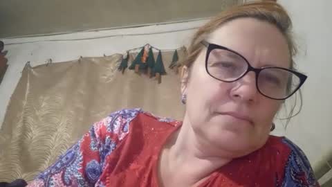 Snapshot of kissandvibe chatting on December 2, 2025, 2:01 pm kissandvibe online show from December 2, 2025, 2:01 pm