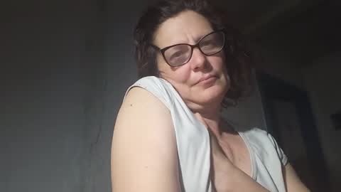 Snapshot of kissandvibe chatting on May 15, 2026, 7:32 pm kissandvibe online show from May 15, 2026, 7:32 pm