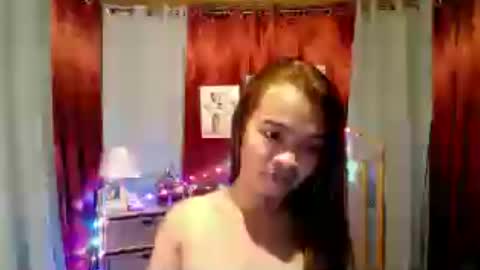Snapshot of kisses_asian143 chatting on July 12, 2026, 11:34 am VICTORIA online show from July 12, 2026, 11:34 am