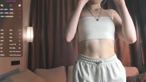 Lola online show from May 15, 2026, 8:10 am