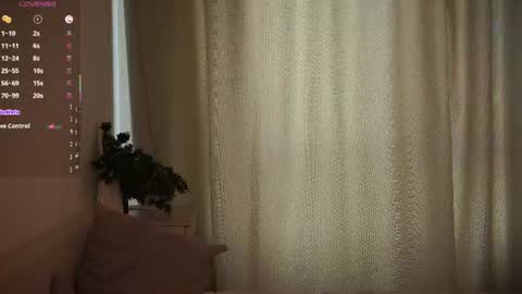 Lola online show from June 23, 2026, 3:37 am