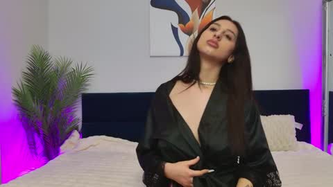 KissInferno online show from May 11, 2026, 4:04 pm