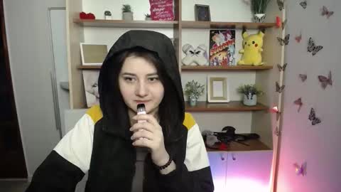 Snapshot of kissleoxx chatting on April 29, 2026, 12:20 pm kissleoxx online show from April 29, 2026, 12:20 pm