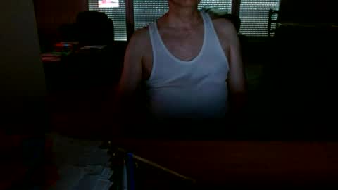 Snapshot of kisslog1 chatting on June 27, 2026, 2:01 pm kisslog1 online show from June 27, 2026, 2:01 pm