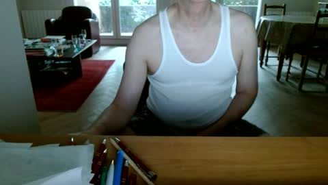 Snapshot of kisslog1 chatting on July 4, 2026, 6:47 pm kisslog1 online show from July 4, 2026, 6:47 pm