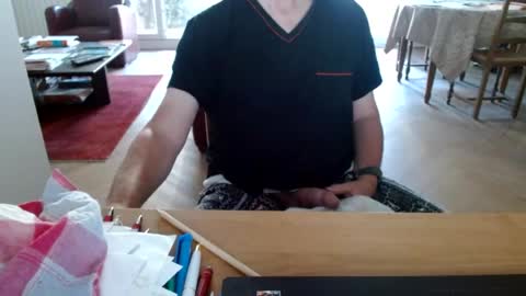 Snapshot of kisslog1 chatting on July 28, 2026, 6:31 am kisslog1 online show from July 28, 2026, 6:31 am