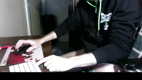 kissofbanned1983 online show from November 7, 2025, 2:28 pm