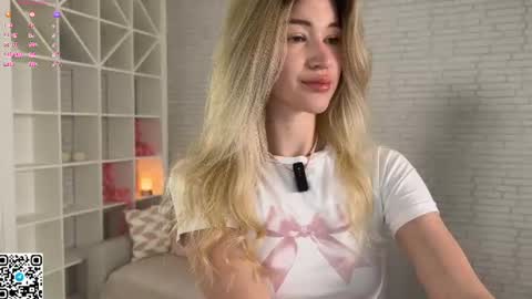 Tessa online show from June 30, 2026, 2:23 am