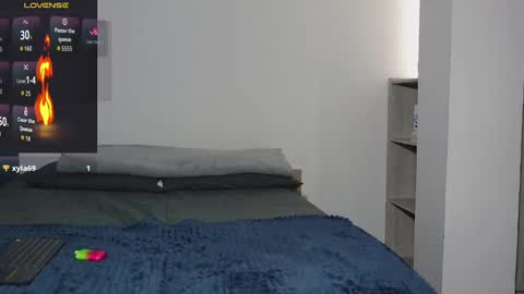 kite__ online show from October 3, 2025, 3:53 pm