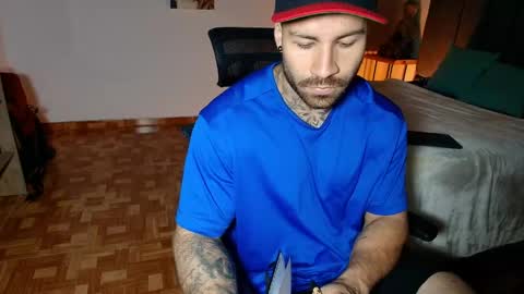 Snapshot of kite__ chatting on April 18, 2026, 12:20 pm kite__ online show from April 18, 2026, 12:20 pm