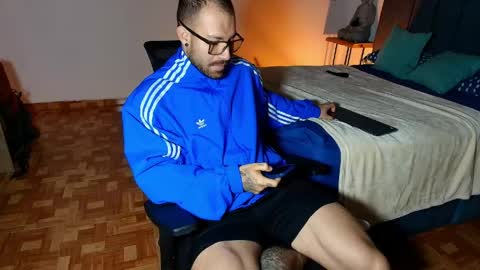 Snapshot of kite__ chatting on April 20, 2026, 12:19 pm kite__ online show from April 20, 2026, 12:19 pm