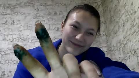 kiti_kitiss online show from January 18, 2025, 11:00 am