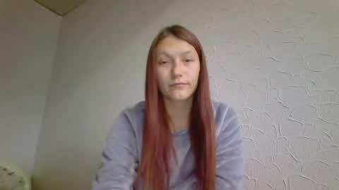 kiti_kitiss online show from October 19, 2025, 8:48 am