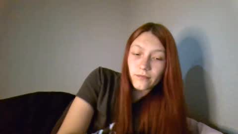 Snapshot of kiti_kitiss chatting on June 1, 2026, 5:58 pm kiti_kitiss online show from June 1, 2026, 5:58 pm