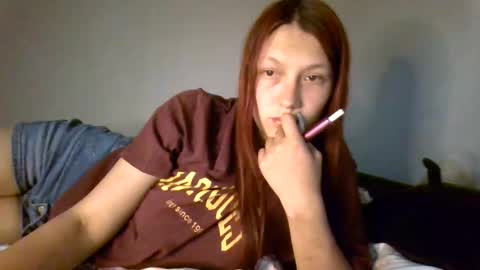 Snapshot of kiti_kitiss chatting on June 5, 2026, 6:46 pm kiti_kitiss online show from June 5, 2026, 6:46 pm