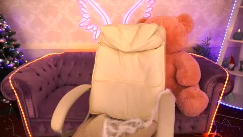 kitness online show from December 15, 2024, 11:09 pm