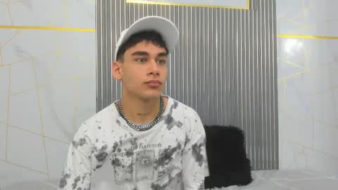 kitsune_44 online show from March 23, 2026, 8:24 pm