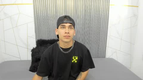 Snapshot of kitsune_44 chatting on April 2, 2026, 7:22 pm kitsune_44 online show from April 2, 2026, 7:22 pm