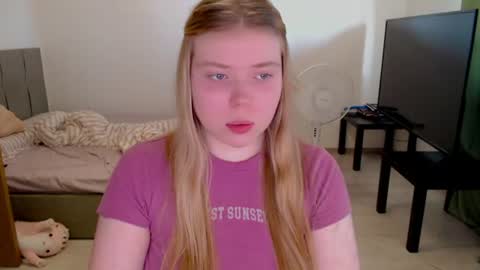 Jennyblonde and Emmabrunette online show from June 12, 2026, 3:44 pm