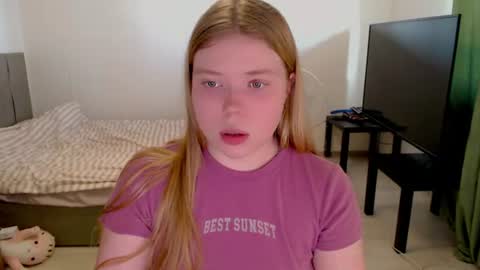 Jennyblonde and Emmabrunette online show from July 12, 2026, 3:25 pm